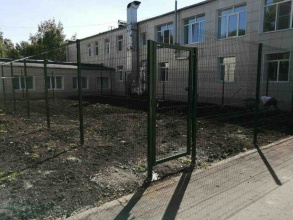 3D заборы для школы 15 метров фото в Пушкино